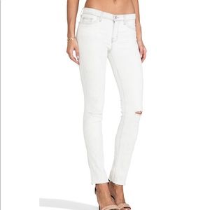 J BRAND Hysteria Distressed White Jeans | Size 26